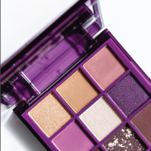 Paleta de Sombras Violet Skies 0.28 Oz